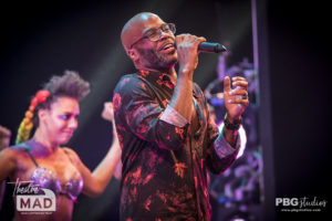 Bares 18 show pics gaz